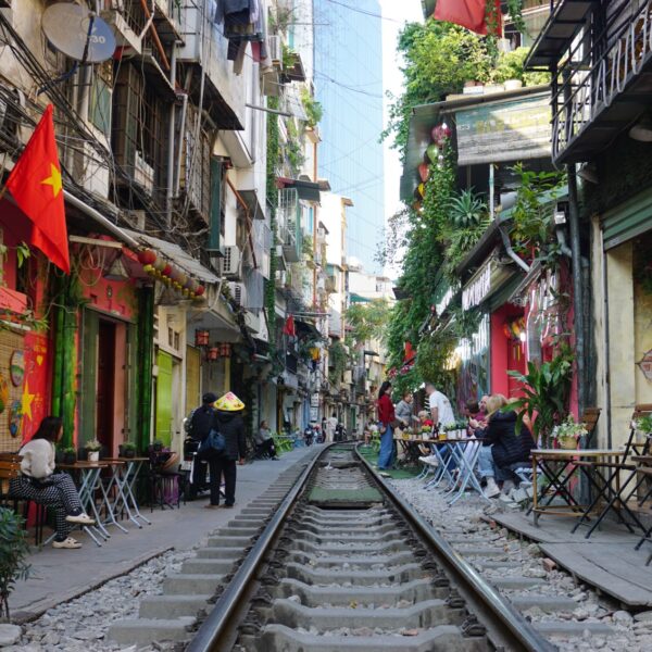 Trainspotting in Hanoi