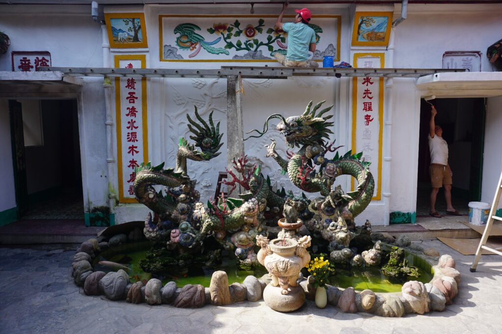 Renovierungsarbeiten in einem chinesischen Tempel.